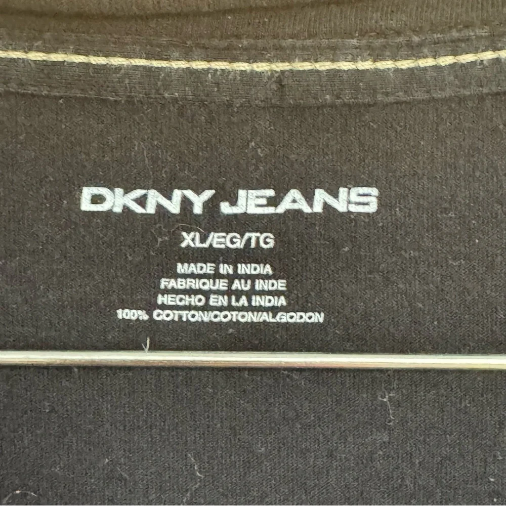 DKNY Black Graphic Tee XL